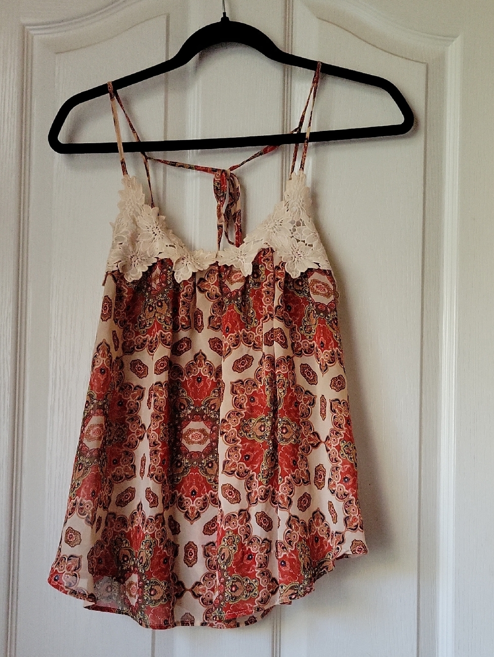 Taylor & Sage Cream and Rust Printed Lace-Trim Camisole
